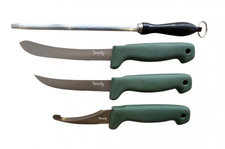 Slaktesett med tre kniver og ett brynestål
